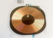 iPhone 11无线充电线圈的科技美学