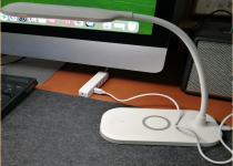 华为无线充电台灯HW803：照明与充电的智能二合一解决方案