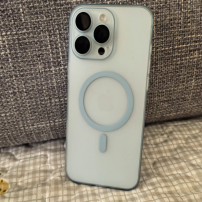 iPhone17背面是磁吸吗？