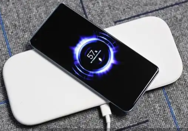 无线充电发热正常吗