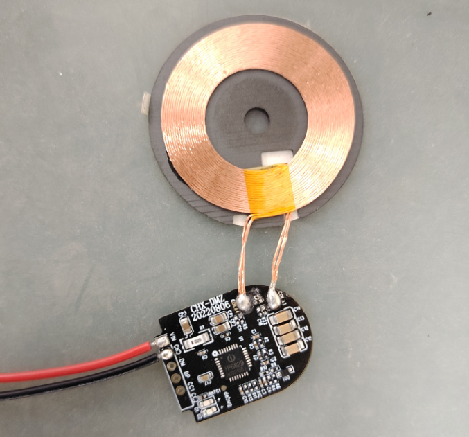 苹果手机无线充电发烫